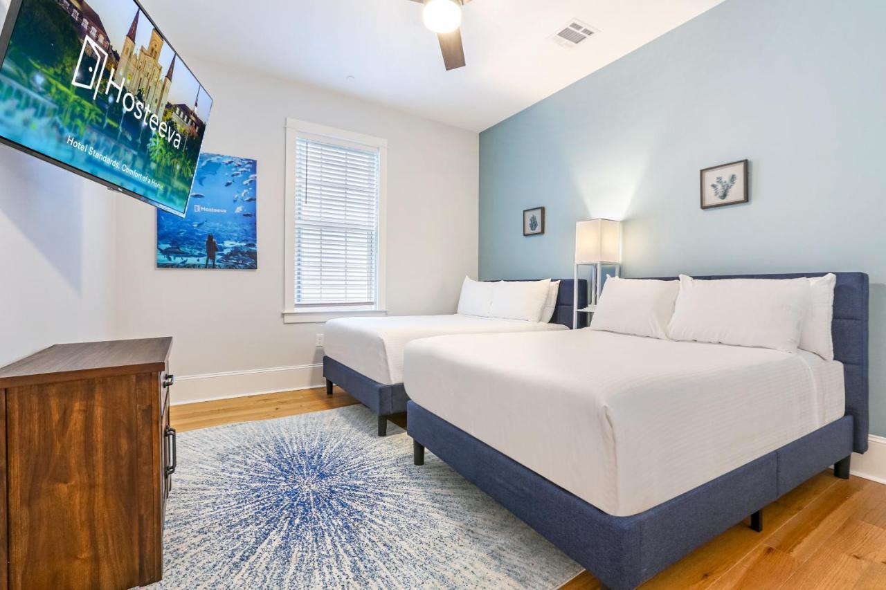 Fully Upgraded Urban Retreat With Pool *